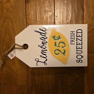 Lemonade 25 Cents Fresh Squeezed Embossed Metal Wall Decor Sign Farmhouse NWT